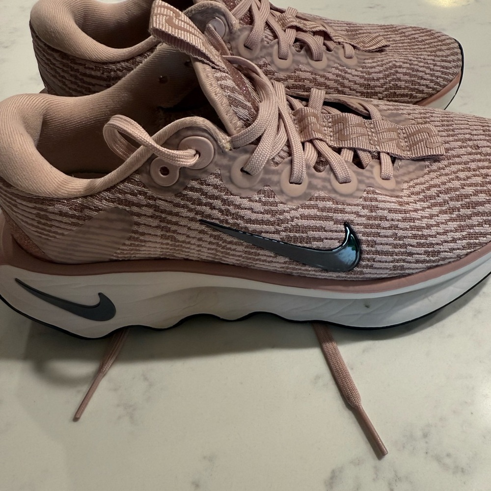 Nike Motiva